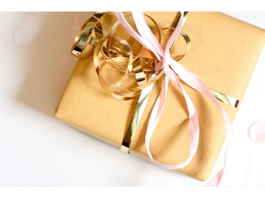 Geschenke bei Brustkrebs, ein kleines Paket, das nichts verlangt